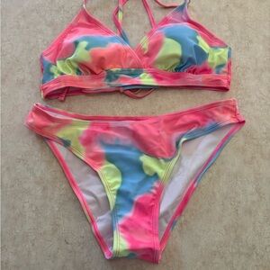 Cupshe Pastel Tie-Dye Bikini Top